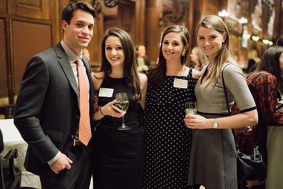 alumni_holidayparty17_jk_0142