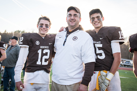football_nepsac15_wkl_1048
