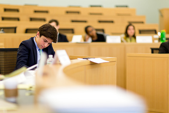 modelun18_fordham_mkras_0004