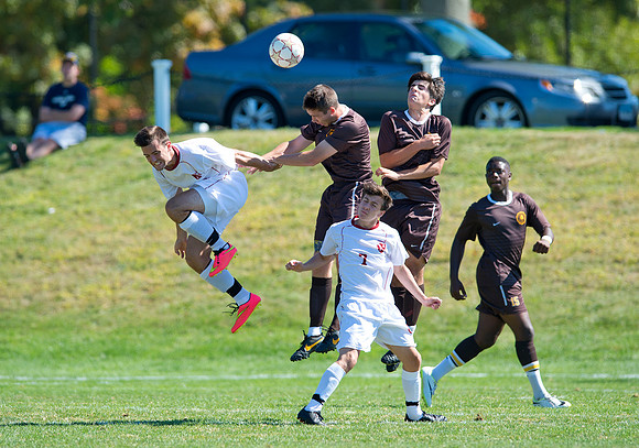 homecoming14_soccer_db_0229