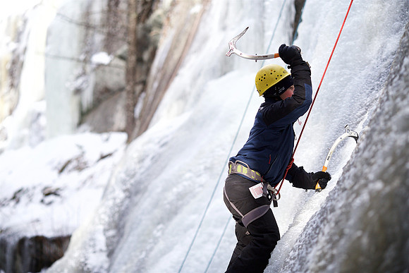 campdudley16_iceclimbing_bd_6062