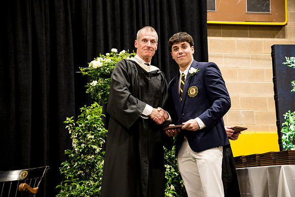 graduation25_diploma_ah_0635