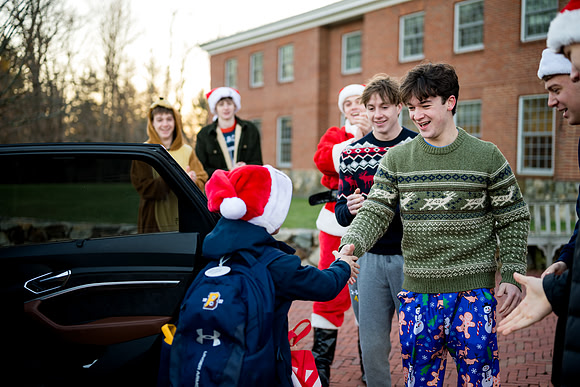 holiday_handshake24_ah_0018