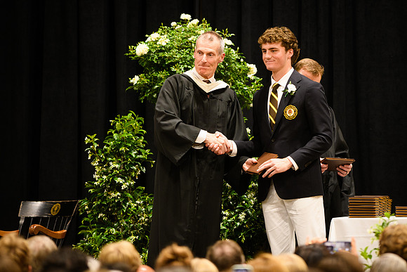 graduation25_diploma_wkl1_5223