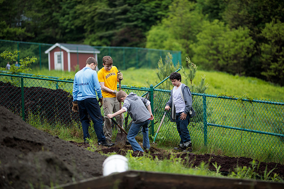 randolphvt1819_trip9_resgarden_bdf_5435