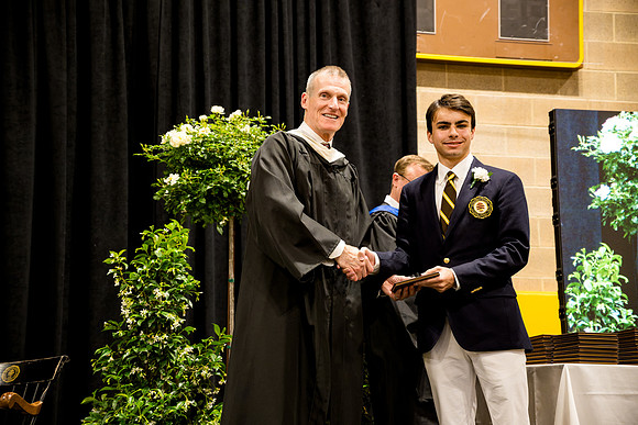 graduation25_diploma_ah_0630