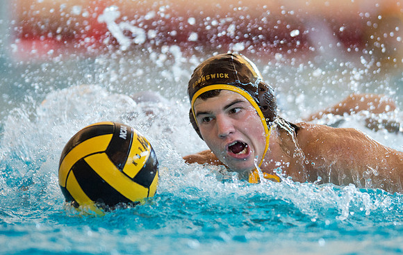 homecoming14_waterpolo_db_0078