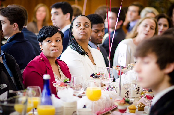 seniormom_vdaybfast_wkl_0596