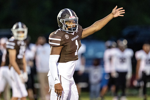 football_2023-09-22_dburns1_9559