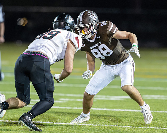 football_2023-09-22_dburns1_9855