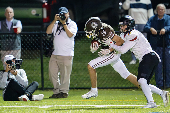 football_2023-09-22_dburns1_9911