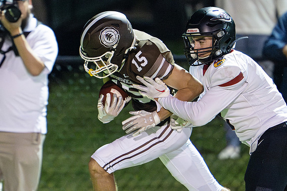 football_2023-09-22_dburns1_9911b