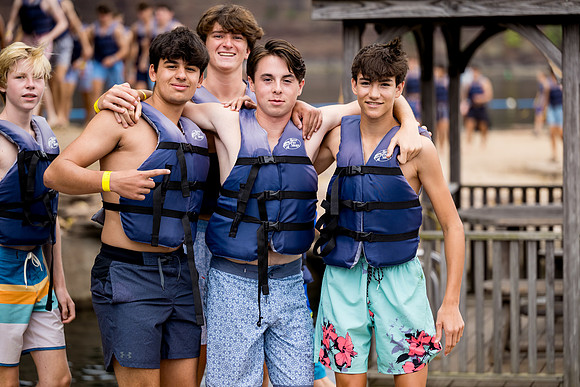 classtrip23_gr10_brownstone_ah_0002