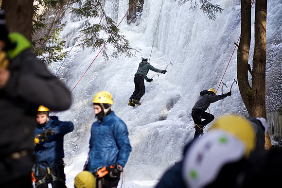 campdudley16_iceclimbing_bd_5901