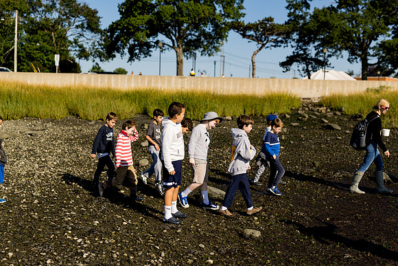classtrip23_gr2_calfpasture_ah_0006