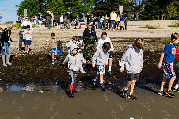 classtrip23_gr2_calfpasture_ah_0005