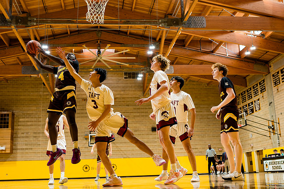 basketball_jv_2024-120-07_ah_0055