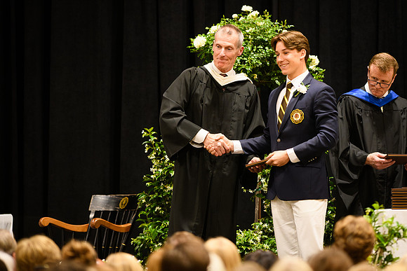 graduation25_diploma_wkl1_5039