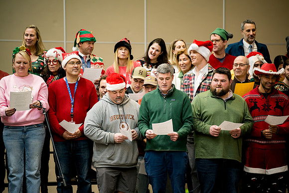 holiday_assembly24_ah_0403