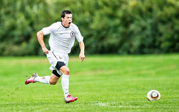 soccer_dburns_9398