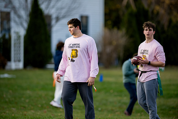 turkeybowl24_us_ah_0104