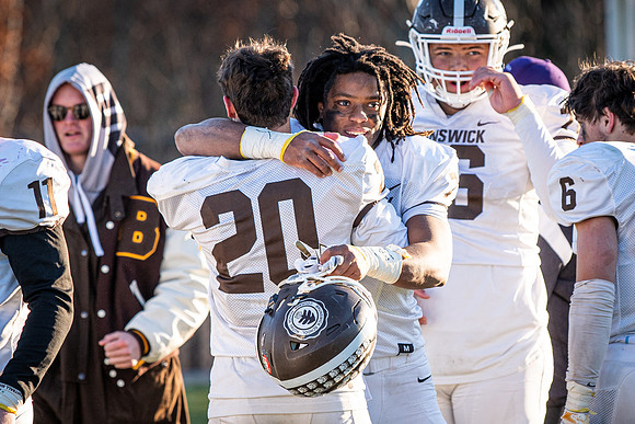 football_nepsac19_wkl5_3365