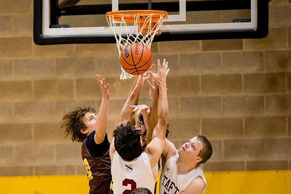 basketball_jv_2024-120-07_ah_0106