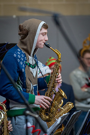 holiday_allschool16_jfess_6893