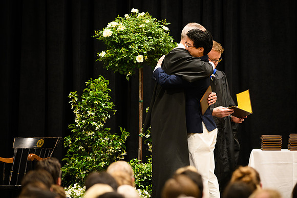 graduation25_diploma_wkl1_4998