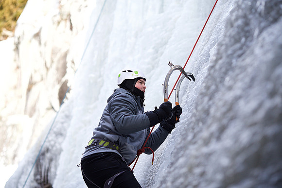 campdudley16_iceclimbing_bd_5985