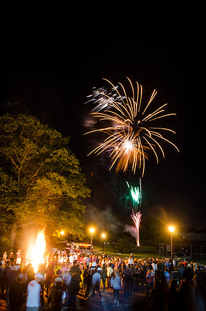 hc15_bonfireworks15_wkl_3393
