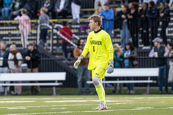 hc23_soccer_dburns_7090