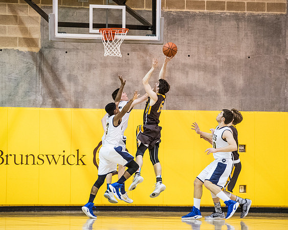 basketball_2016-12-10_dburns_5795