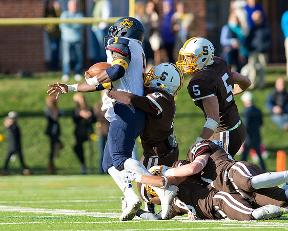 hc15_football_dburns_4111