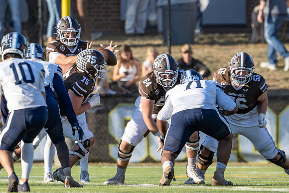 hc24_football_dburns2_3587