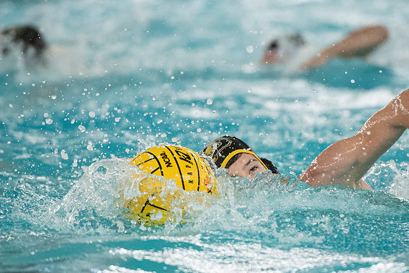 waterpolo_2021-10-09_varsitya_dburns_4517