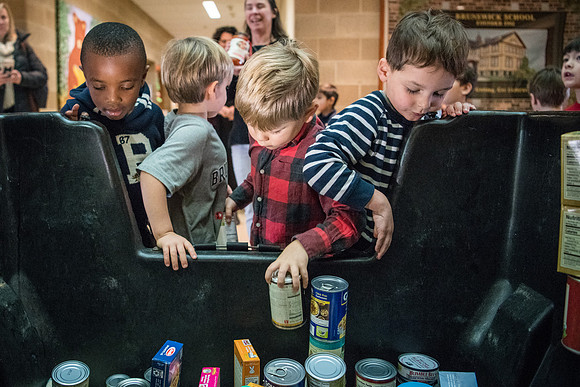 thanksgiving18_fooddrive_ps_wkl_9964