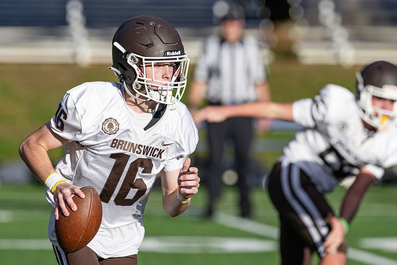 football_9_2023-10-17_dburns2_0680