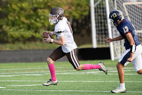 football_9_2023-10-17_dburns2_0531