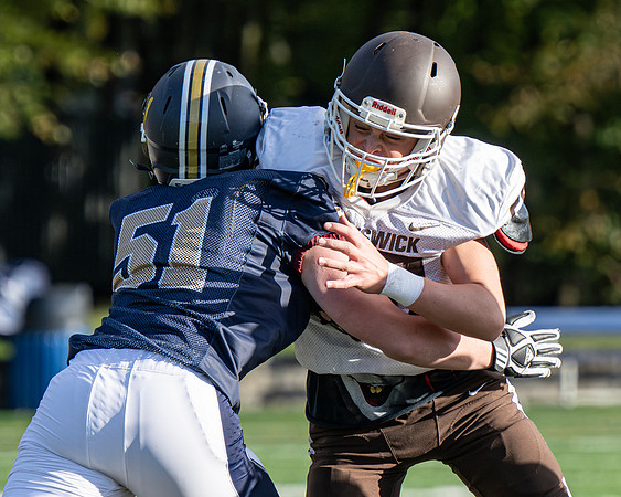 football_9_2023-10-17_dburns1_6960