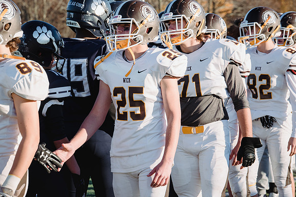 football_nepsac16_hp_3416