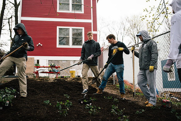 commserv18_habitat_ah_0042