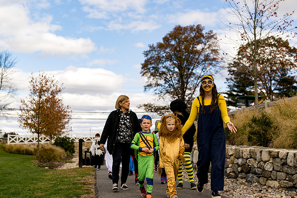 halloweenparade23_psls_ah_0115