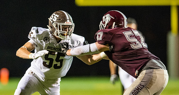 football_2018-09-14_dburns_9286