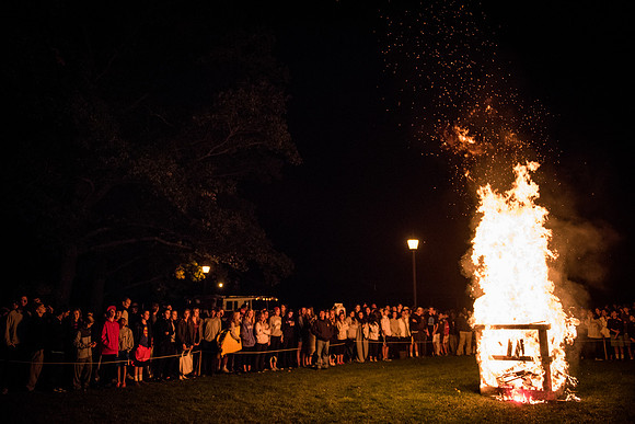 hc15_bonfireworks15_wkl_5691