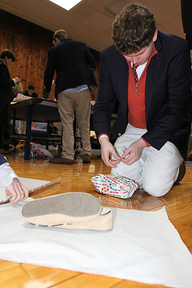 holiday_giftwrapping_us_3184