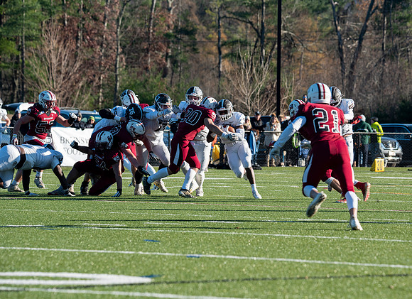 football_nepsac19_rmcc_5702