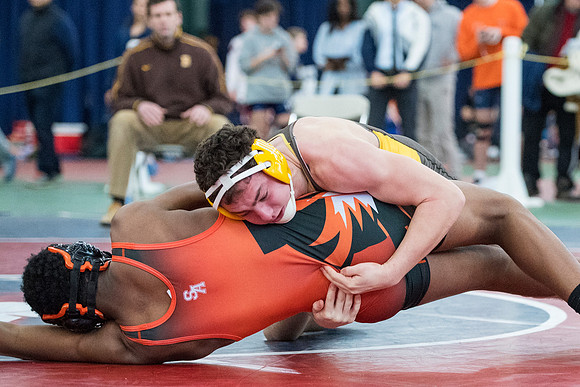 wrestling_wneiswa18_dburns_4420