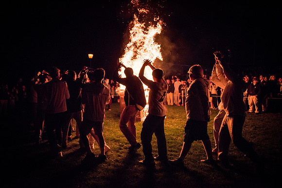 hc15_bonfireworks15_wkl_5657