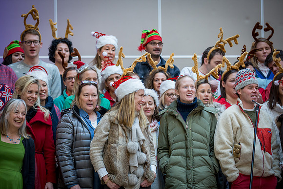 holiday_allschool16_jfess_6956